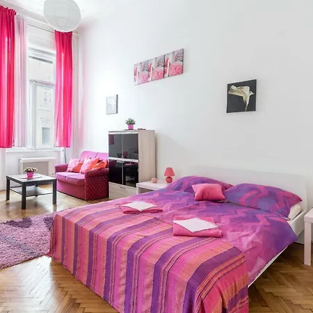 Apartment Izabella Budapest