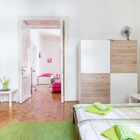 Apartment Izabella Budapest